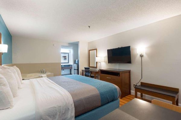 COUNTRY HEARTH INN AND SUITES (Leesburg)